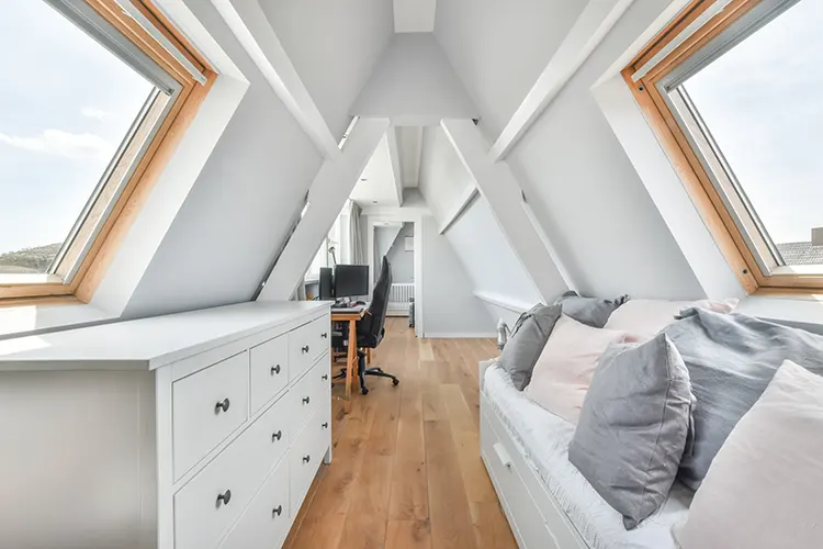 bright-interior-design-luxury-house