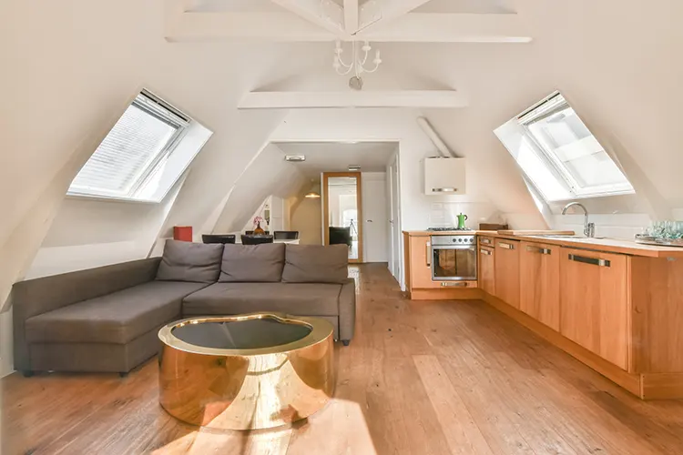 modern-bright-sitting-room